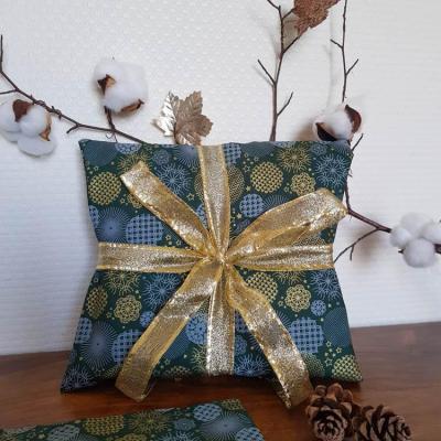 Tissu vert fonce